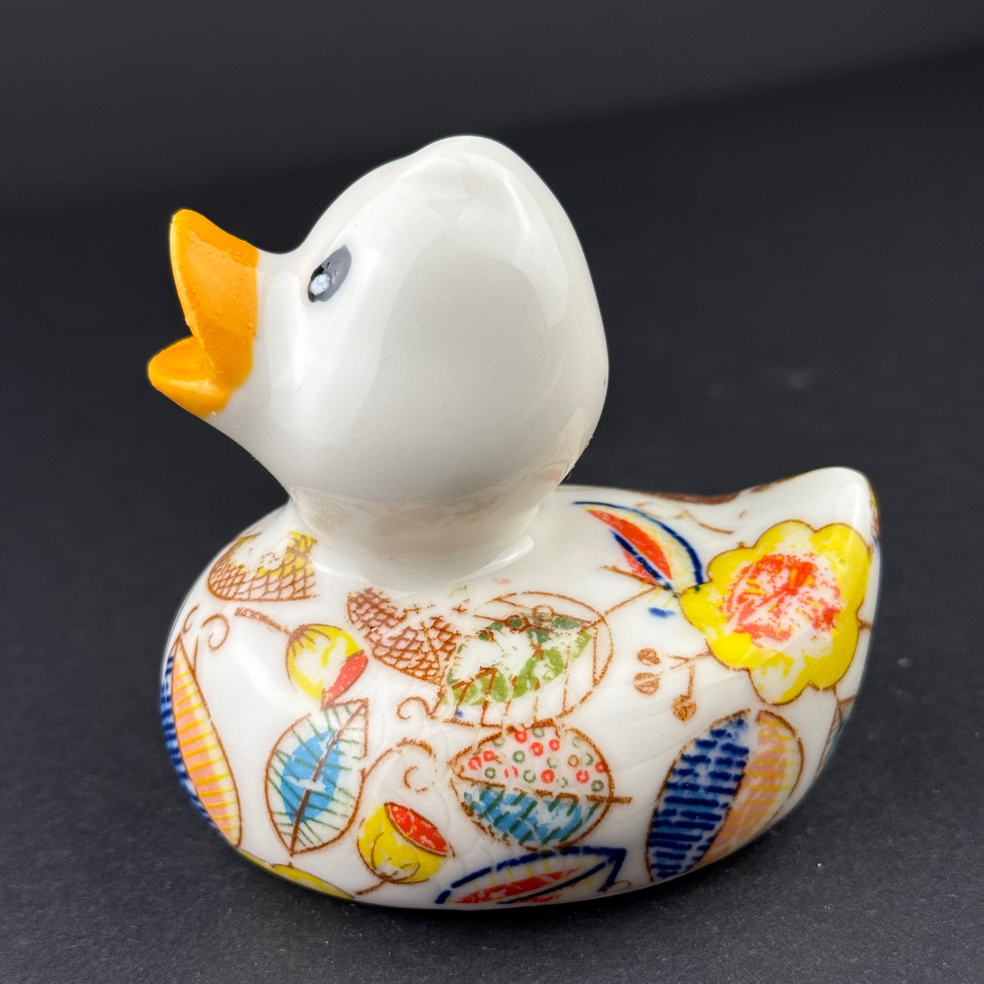 Gedecoreerde porseleinen eendjes