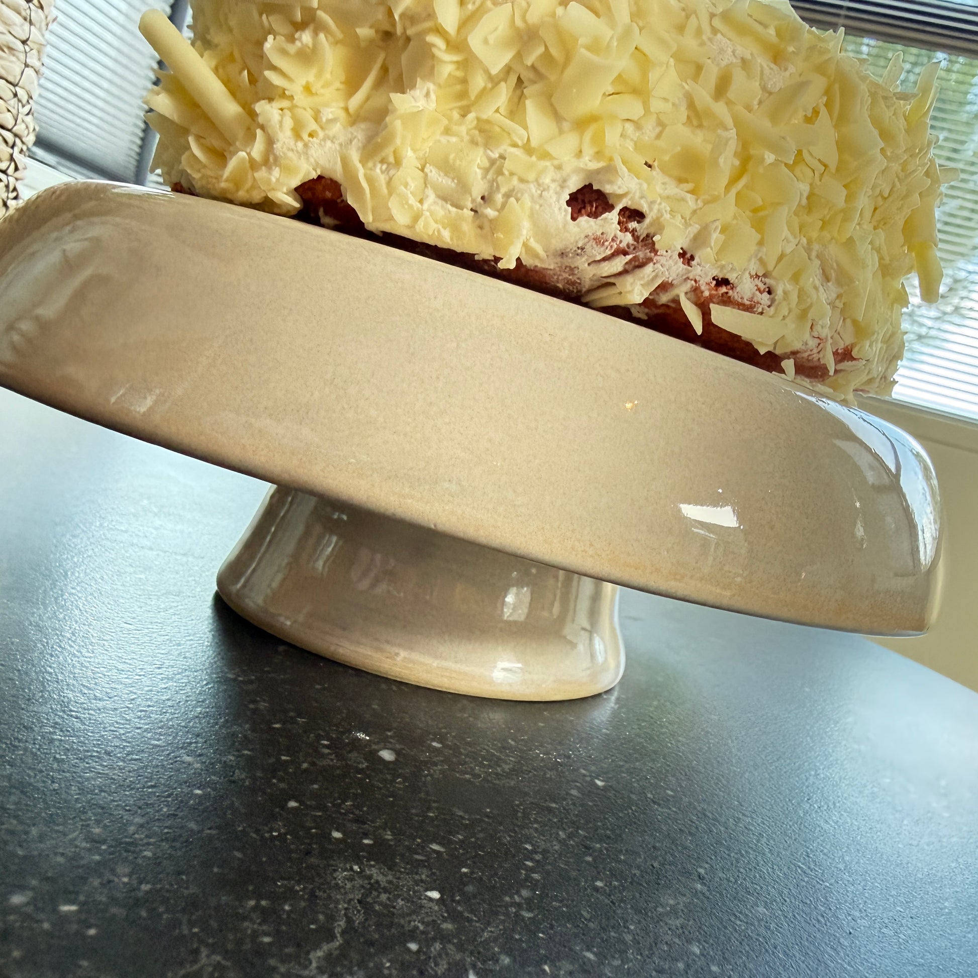Flip-It Cake Stand & Chip ‘n Dip Bowl
